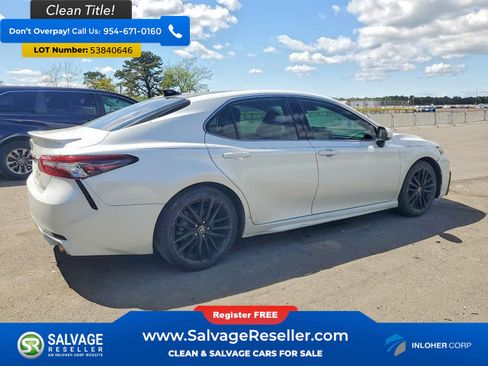 Used 2021 Toyota Camry XSE FWD image 4