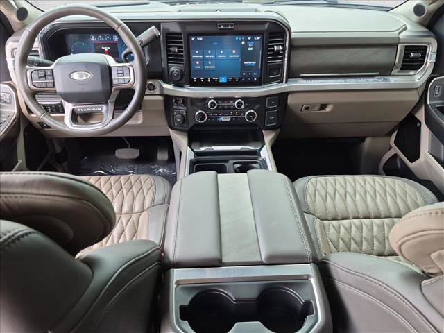 Used 2025 Ford F250 Platinum w/ Platinum Plus Package AWD/4WD image 18