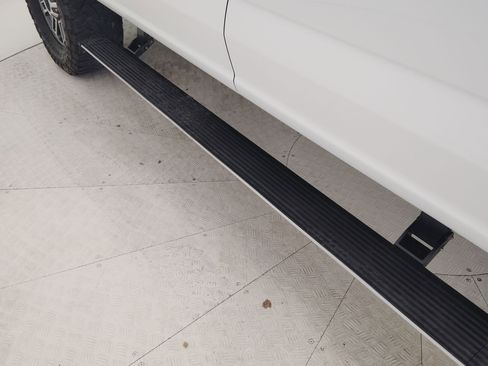 Certified 2024 Ford F250 Limited w/ FX4 Off-Road Package image 26