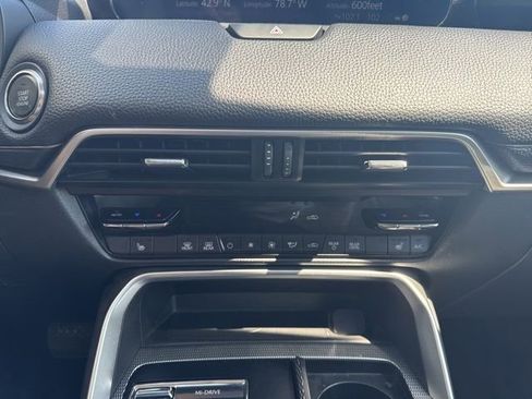 Used 2024 MAZDA CX-90 3.3 Turbo w/ Preferred Plus AWD/4WD image 19