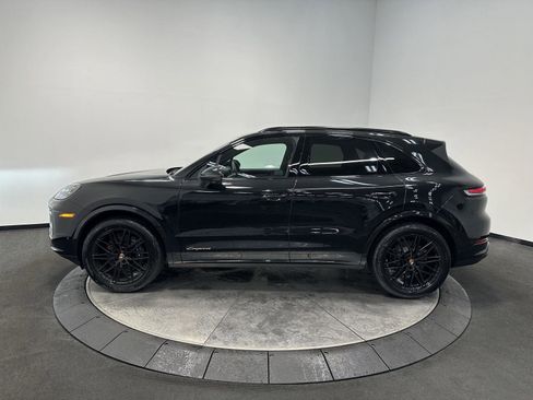 New 2026 Porsche Cayenne AWD/4WD image 2