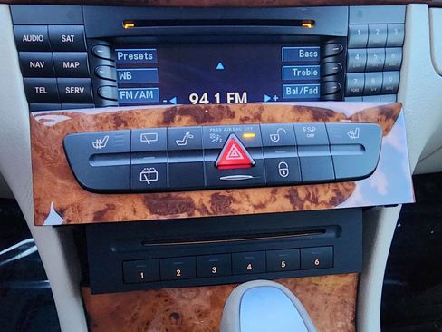 Used 2006 Mercedes-Benz E 350 Wagon image 37