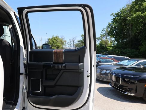 Used 2019 Ford F150 Lariat w/ Equipment Group 502A Luxury AWD/4WD image 57
