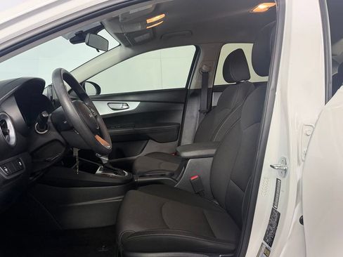 Used 2023 Kia Forte LXS FWD image 20