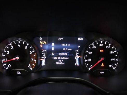 Used 2022 Jeep Compass Trailhawk w/ Trailhawk Convenience Group image 41