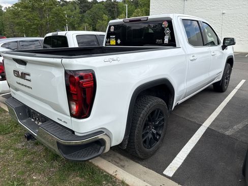 Used 2020 GMC Sierra 1500 SLE w/ SLE Value Package image 8