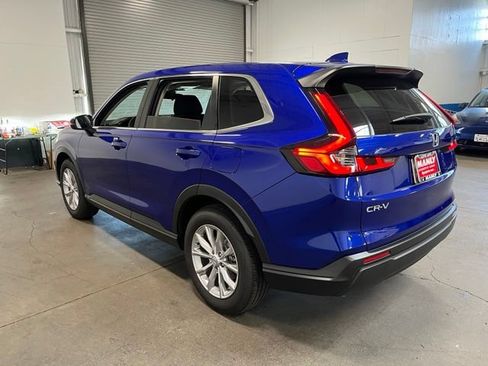 Used 2025 Honda CR-V EX image 5