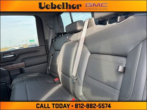 Used 2021 GMC Sierra 2500 Denali w/ Denali Black Diamond Edition image 16