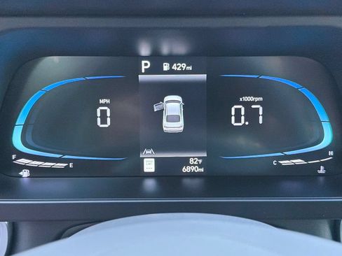 Used 2025 Hyundai Elantra Sport FWD image 26