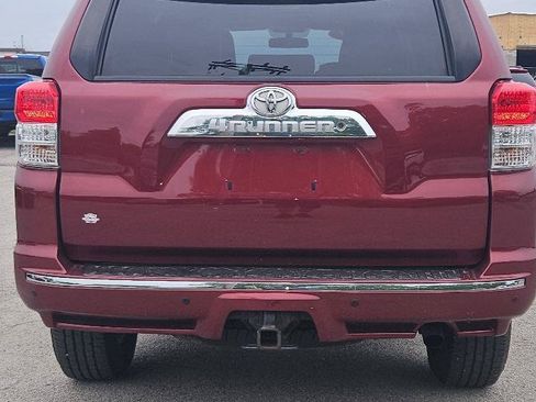 Used 2011 Toyota 4Runner SR5 w/ Premium Pkg w/Leather AWD/4WD image 6