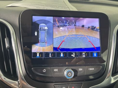 Used 2022 Chevrolet Equinox Premier AWD/4WD image 19