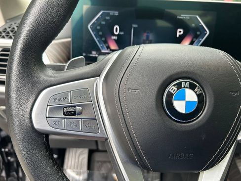 Used 2024 BMW X7 xDrive40i AWD/4WD image 23