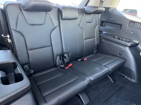 Used 2023 Kia Telluride S FWD image 22