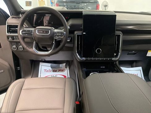 New 2026 GMC Yukon XL Elevation w/ LPO, Floor Liner Package RWD image 16