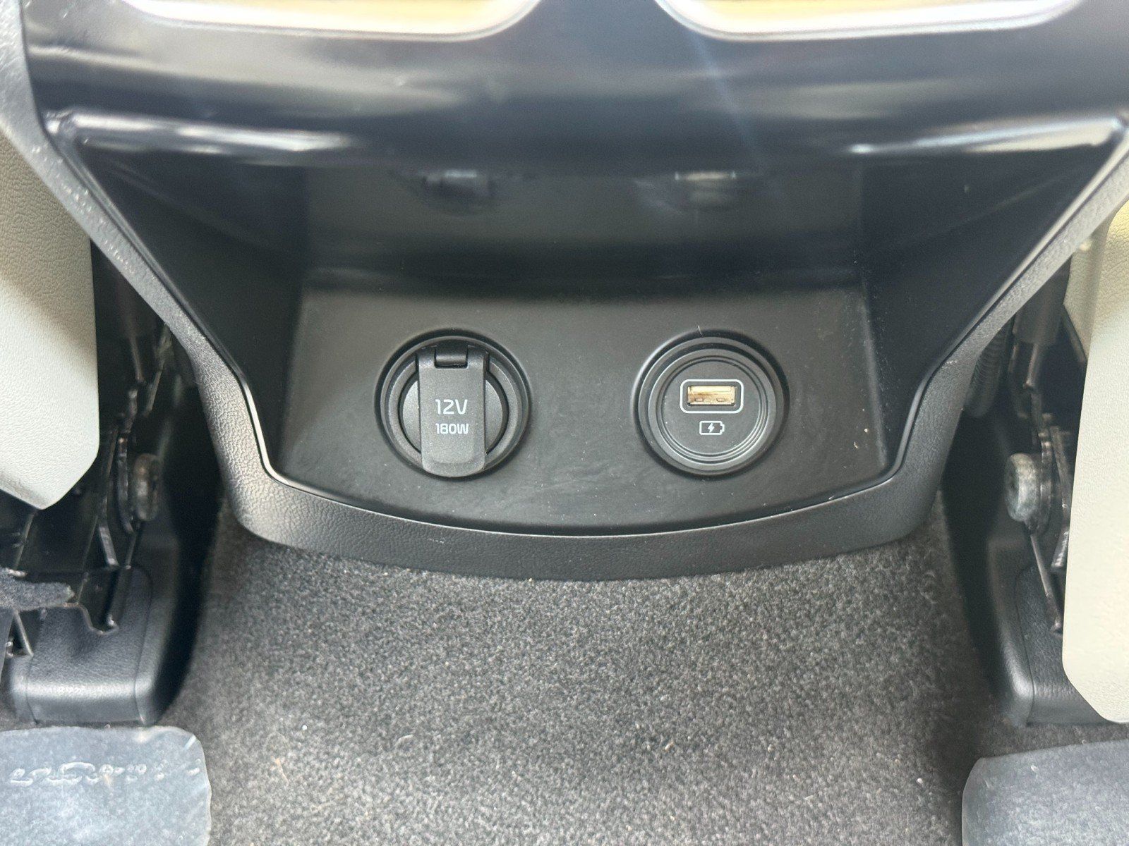 Used 2021 Kia Sorento S FWD image 33