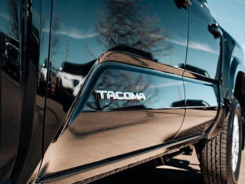 Used 2026 Toyota Tacoma SR5 image 12