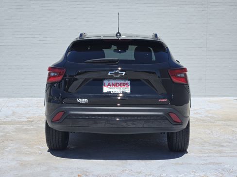 Used 2025 Chevrolet Trax RS w/ Driver Confidence Package image 6