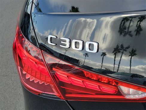Used 2022 Mercedes-Benz C 300 C 300 image 17
