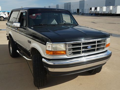 Used 1995 Ford Bronco XLT image 20
