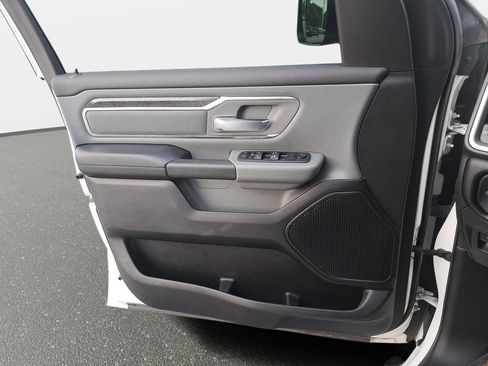 Used 2019 RAM 1500 Big Horn AWD/4WD image 24