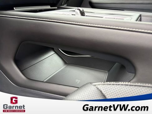 New 2026 Volkswagen Atlas SE image 28