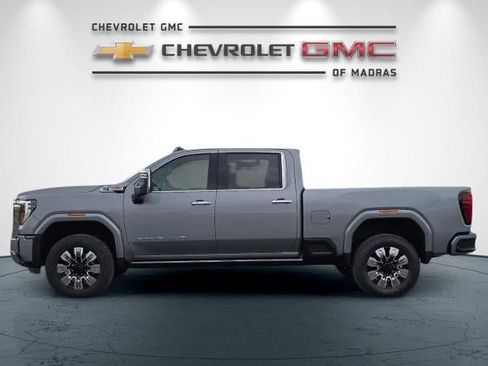 New 2026 GMC Sierra 2500 Denali w/ Denali Reserve Package AWD/4WD image 6