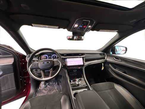 New 2026 Jeep Grand Cherokee L 4WD image 21