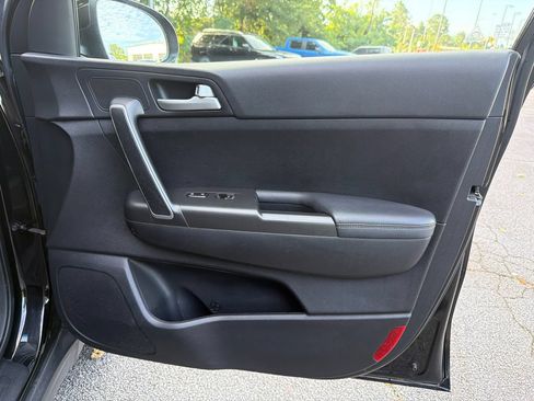 Used 2018 Kia Sportage LX FWD image 14