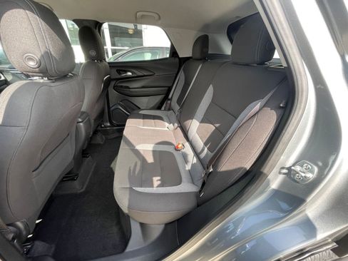 Used 2025 Chevrolet TrailBlazer LT image 25