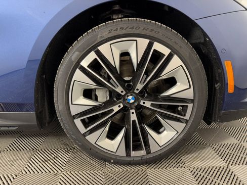New 2025 BMW 540i xDrive w/ Premium Package image 27