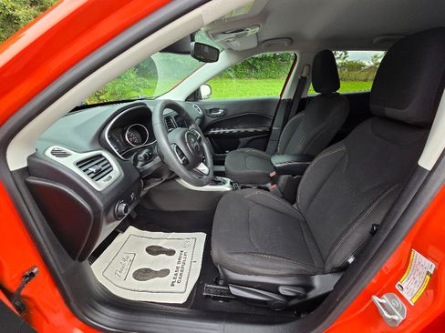 Used 2021 Jeep Compass Sport AWD/4WD image 11