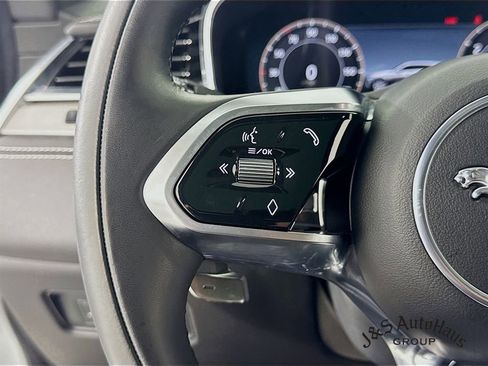 Used 2024 Jaguar F-PACE R-Dynamic S image 13