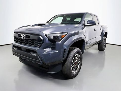 New 2025 Toyota Tacoma TRD Sport image 6