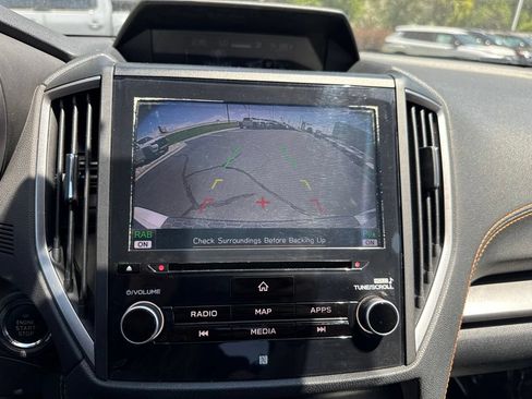 Used 2020 Subaru Crosstrek 2.0i Limited w/ Moonroof Package w/Navigation AWD/4WD image 23
