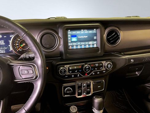Used 2021 Jeep Wrangler Unlimited Sport image 9