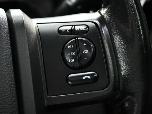 Used 2016 Ford F250 Platinum w/ FX4 Off-Road Package image 36