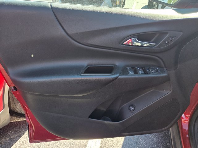 Used 2024 Chevrolet Equinox LT w/ LPO, Floor Liner Package FWD image 9