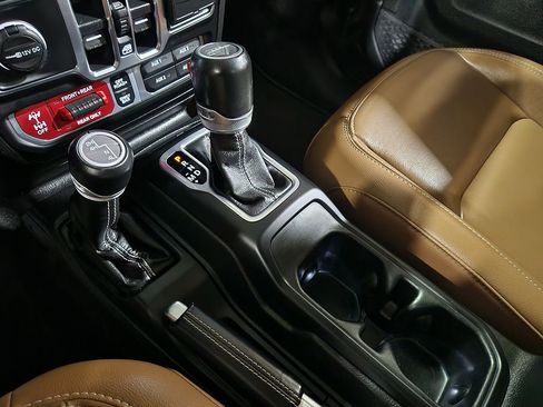 Used 2021 Jeep Gladiator Rubicon image 39