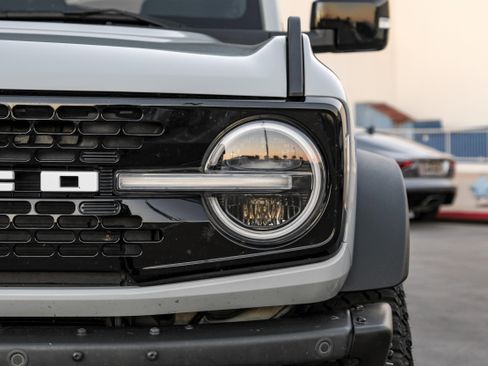 Used 2021 Ford Bronco Wildtrak image 41