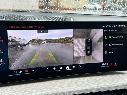 Used 2025 BMW 330i Sedan w/ Premium Package image 21