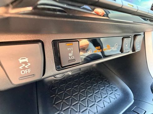 Used 2025 Toyota RAV4 XLE w/ Weather Package AWD/4WD image 20