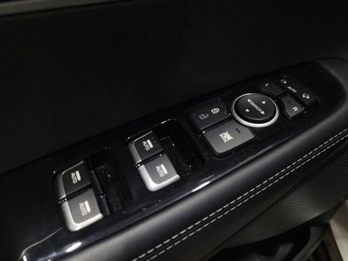 Used 2016 Kia Sorento SX FWD image 27