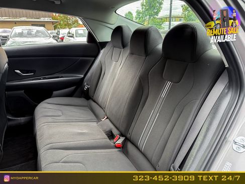 Used 2023 Hyundai Elantra Blue FWD image 14