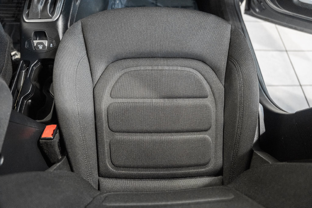 Certified 2018 Jeep Renegade Latitude AWD/4WD image 28