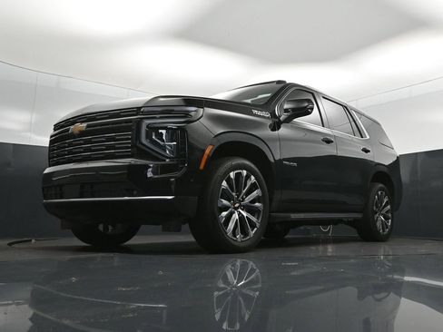 Used 2026 Chevrolet Tahoe High Country w/ Sun And Tow Package RWD image 40