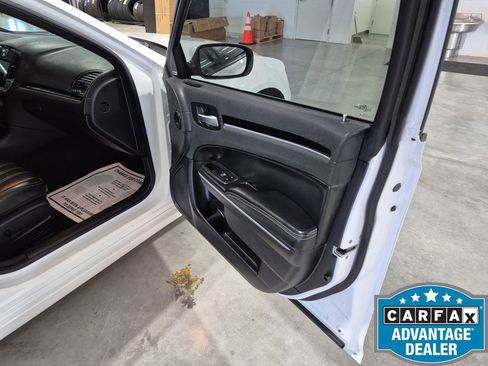 Used 2021 Chrysler 300 S image 87