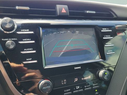Certified 2020 Toyota Camry SE FWD image 17