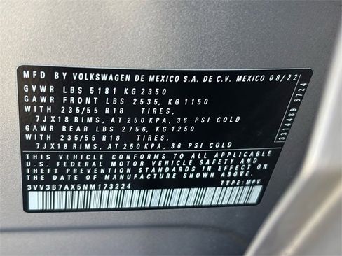 Used 2022 Volkswagen Tiguan SE image 22