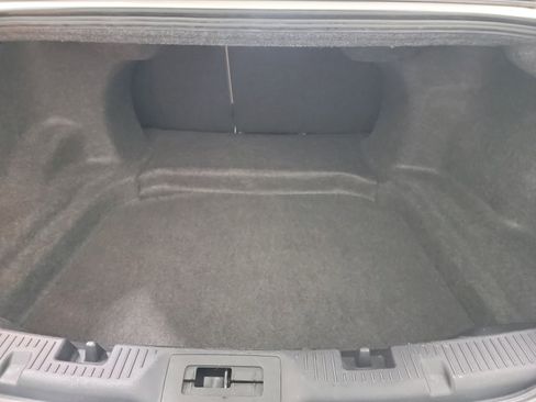 Used 2019 Ford Taurus Limited image 26