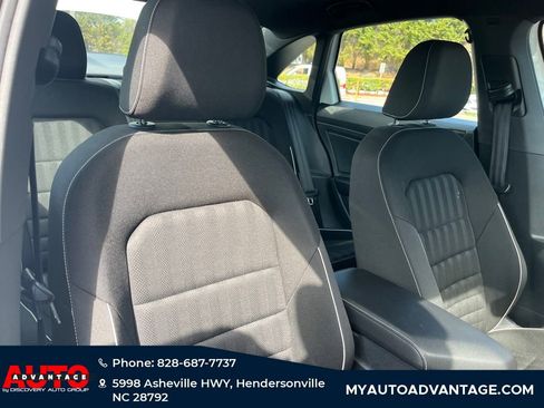 Used 2023 Volkswagen Jetta Sport image 25